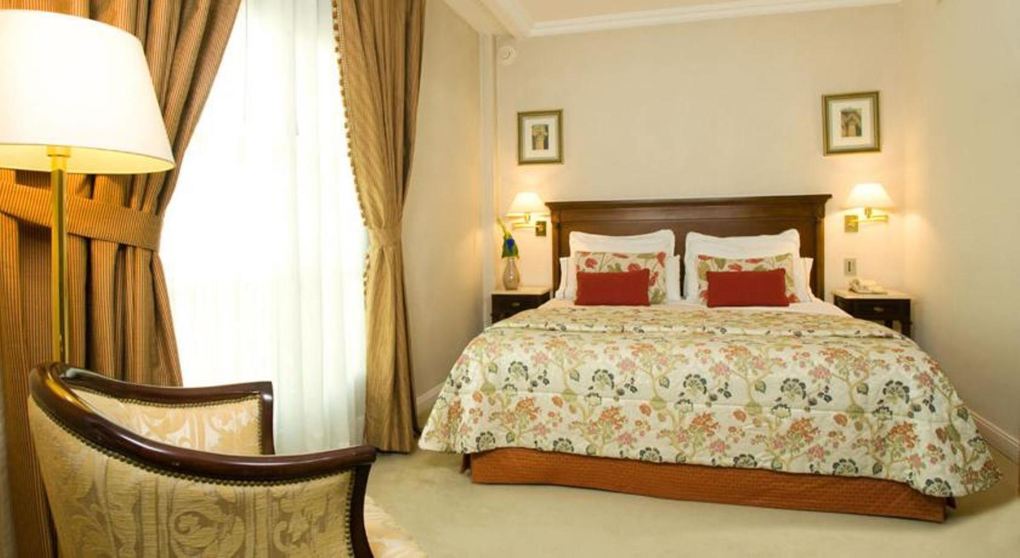 Howard Johnson Hotel 9 De Julio Avenue Буенос Айрес Екстериор снимка