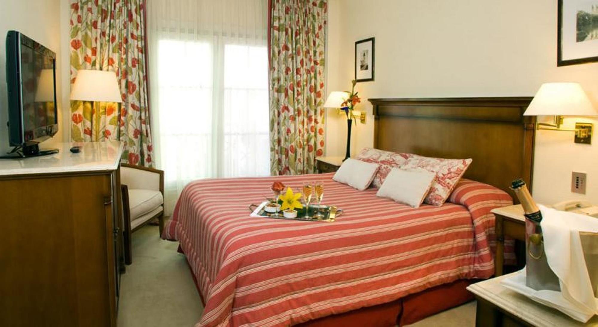 Howard Johnson Hotel 9 De Julio Avenue Буенос Айрес Екстериор снимка