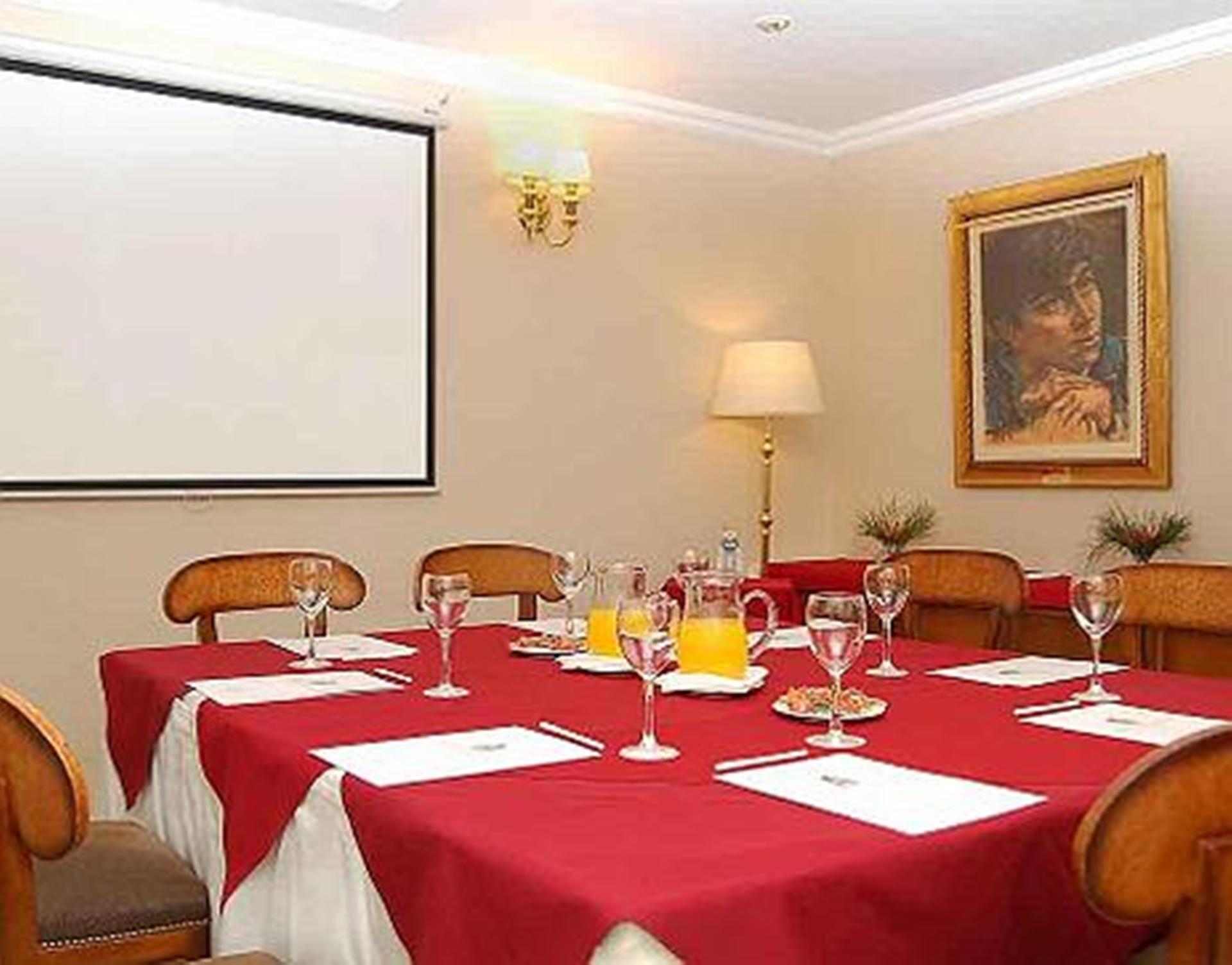 Howard Johnson Hotel 9 De Julio Avenue Буенос Айрес Екстериор снимка