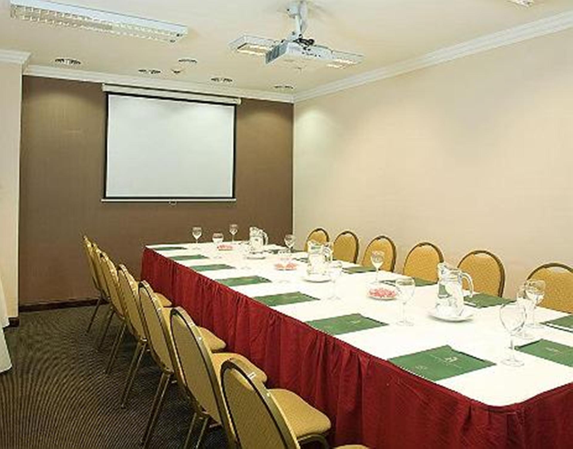 Howard Johnson Hotel 9 De Julio Avenue Буенос Айрес Екстериор снимка