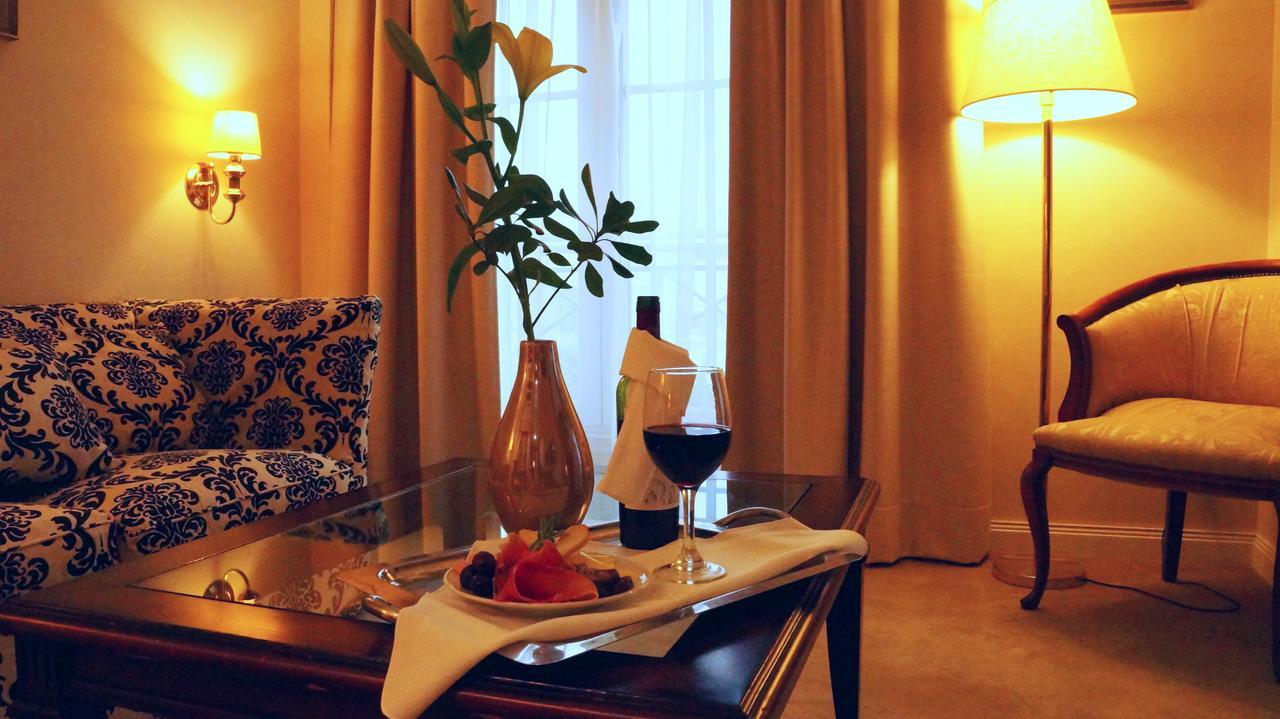 Howard Johnson Hotel 9 De Julio Avenue Буенос Айрес Екстериор снимка