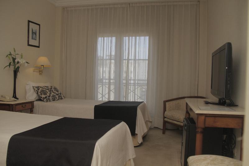 Howard Johnson Hotel 9 De Julio Avenue Буенос Айрес Екстериор снимка