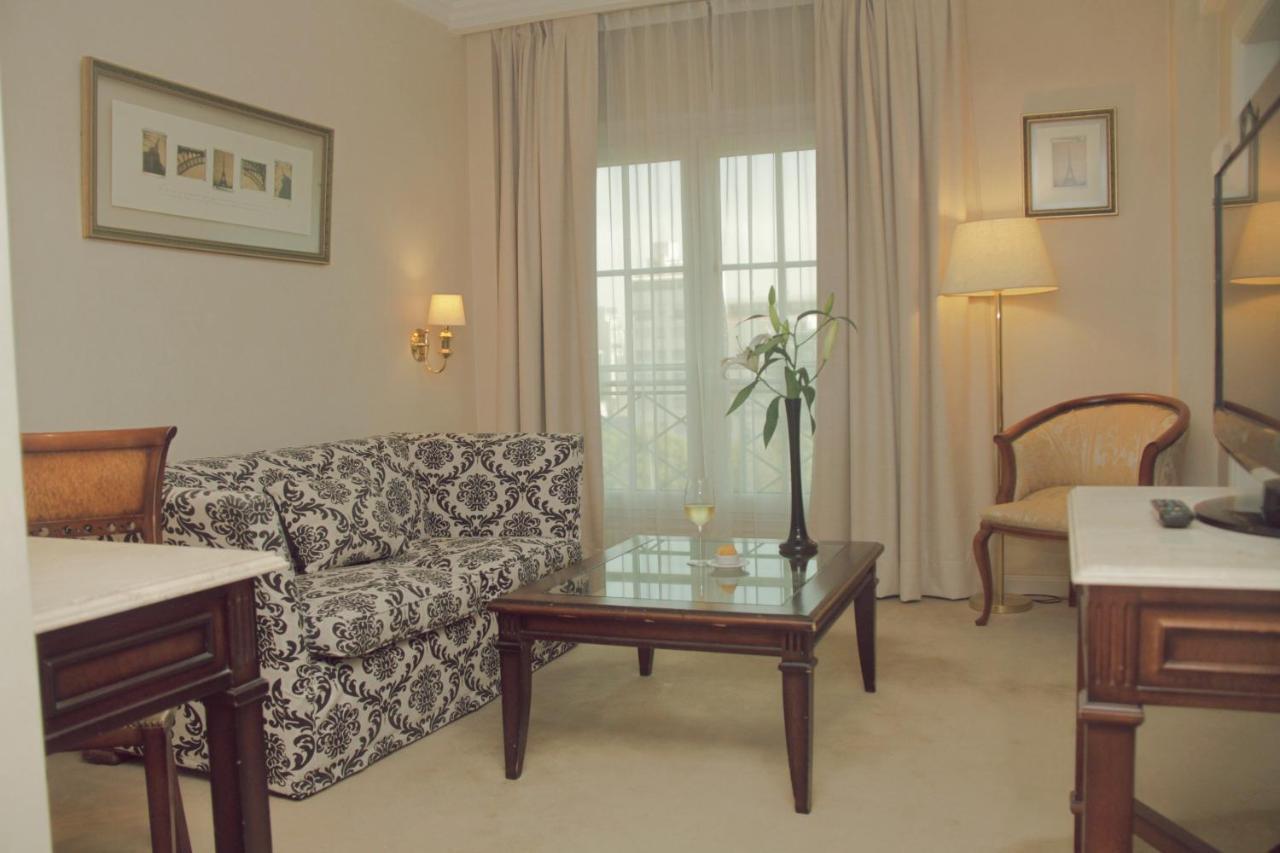 Howard Johnson Hotel 9 De Julio Avenue Буенос Айрес Екстериор снимка